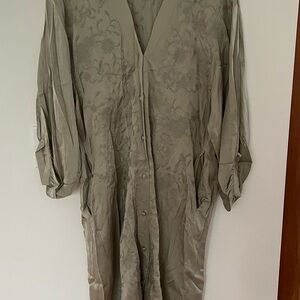 Zara dress/duster. Soft green color with pockets and embroidery